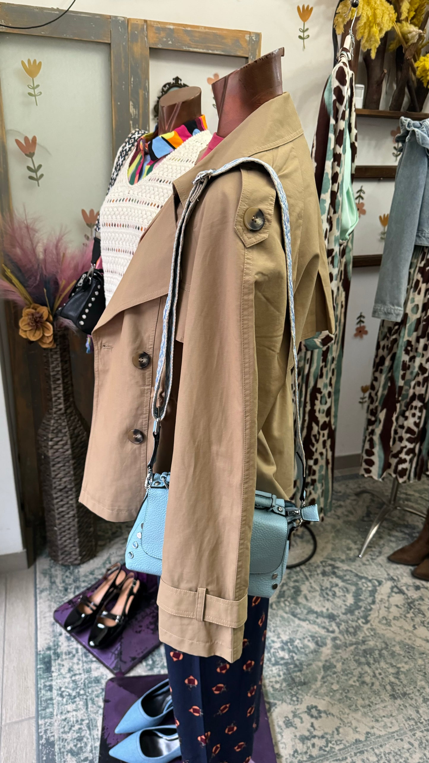 Trench corto
