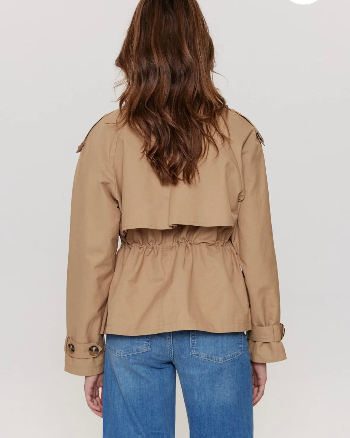 Trench corto