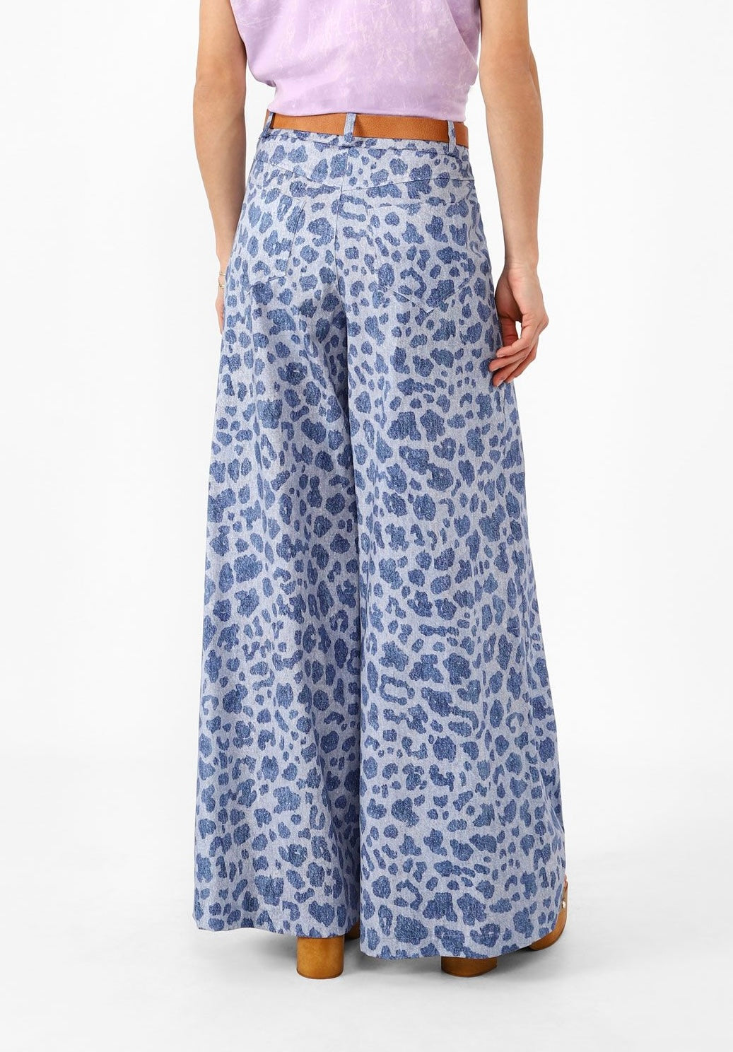 Pantaloni leopardati blu