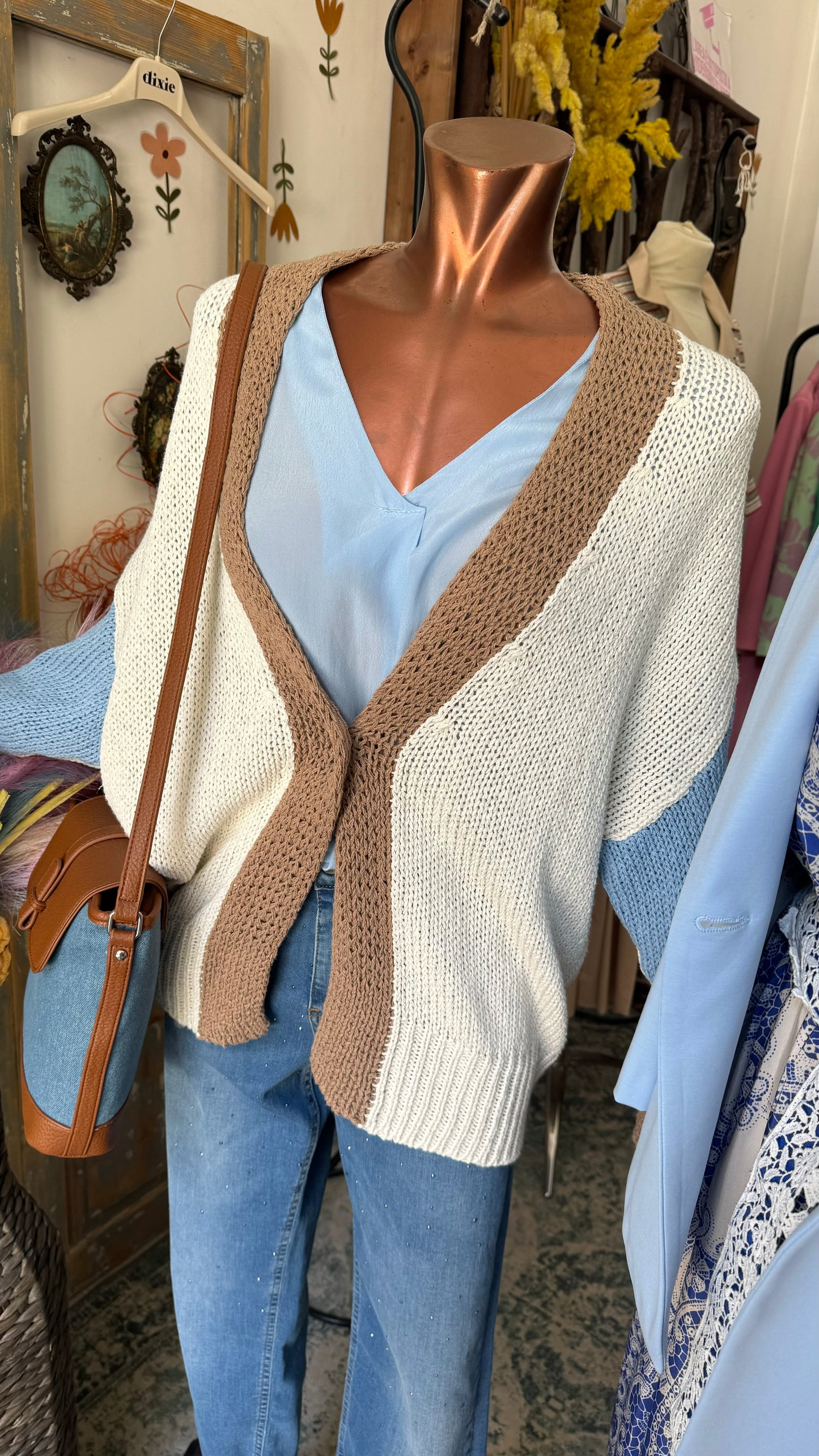 Cardigan tricolor