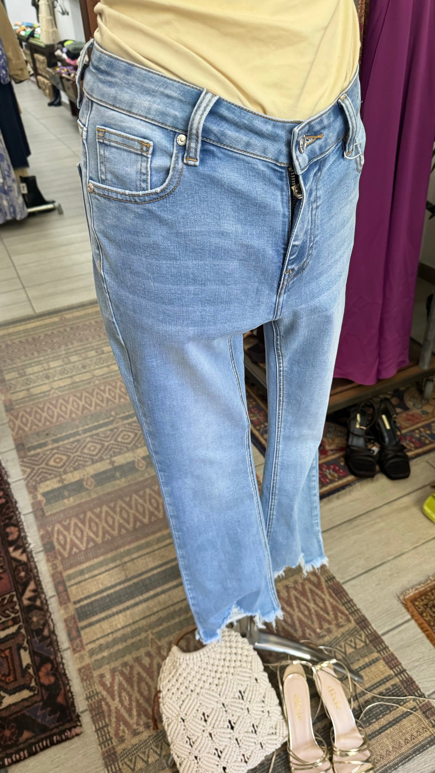 Jeans sfrangiato