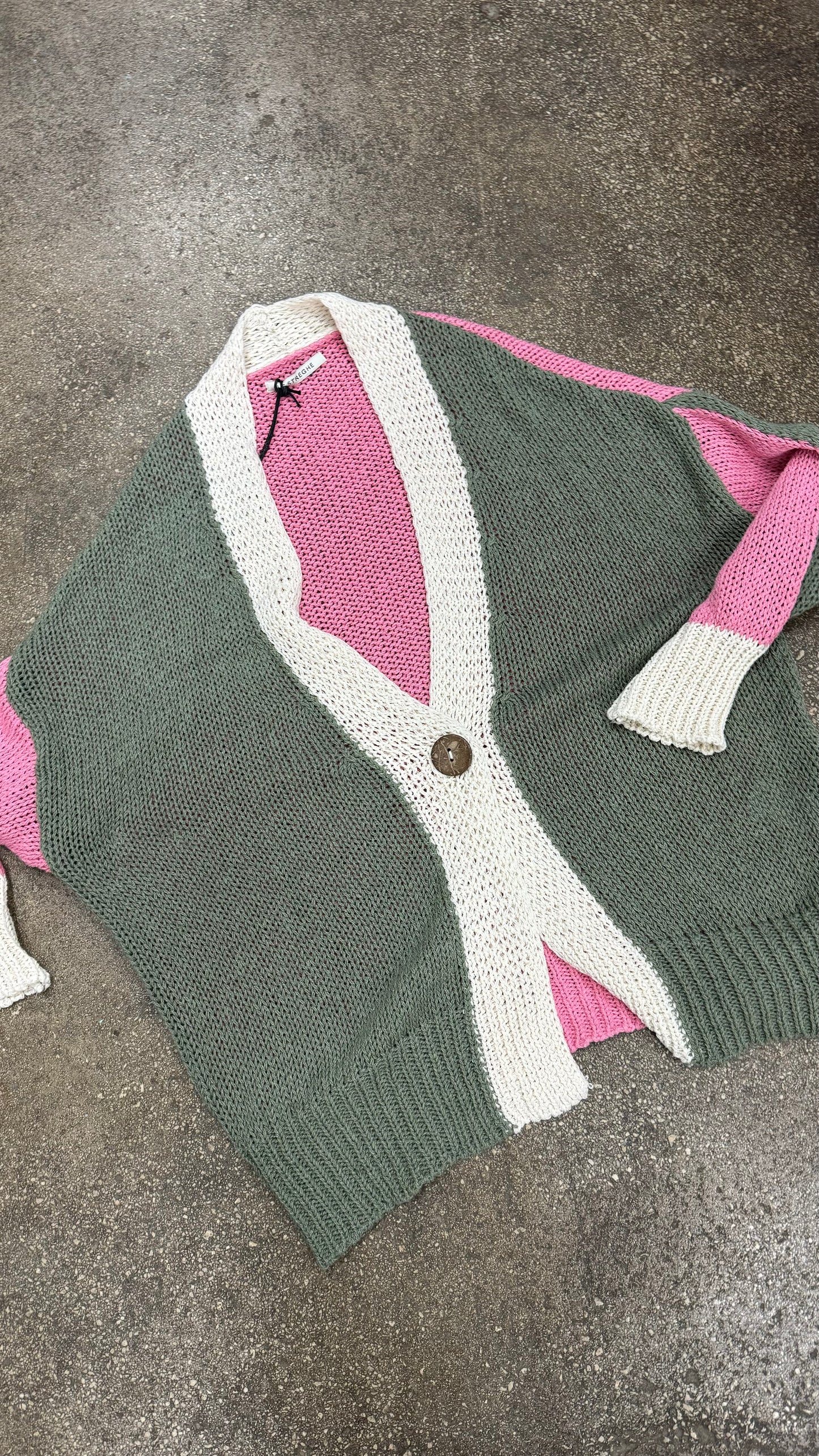 Cardigan tricolor
