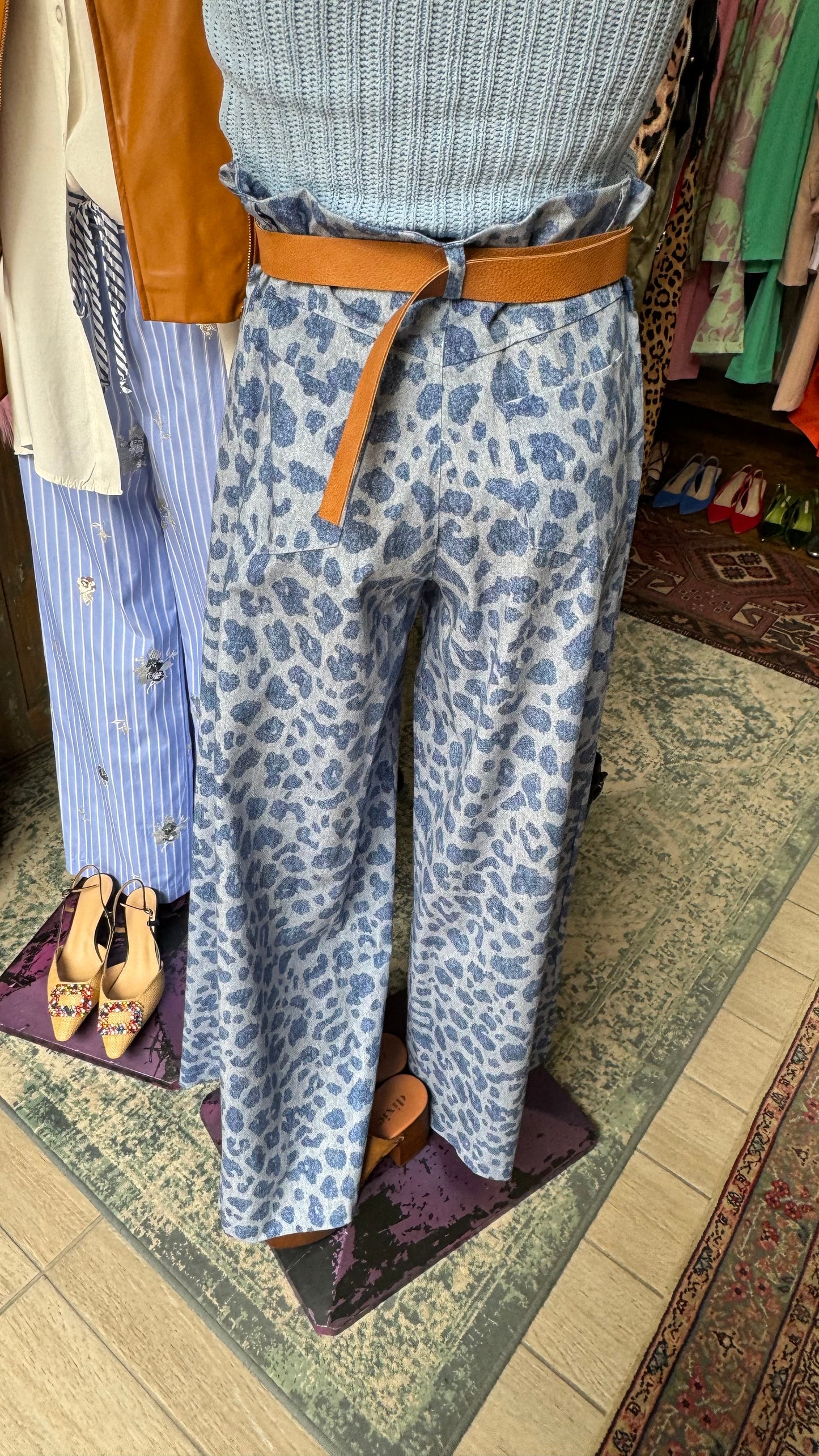 Pantaloni leopardati blu