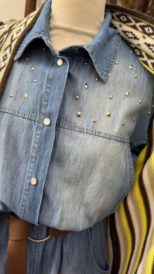 Abito in jeans con borchie