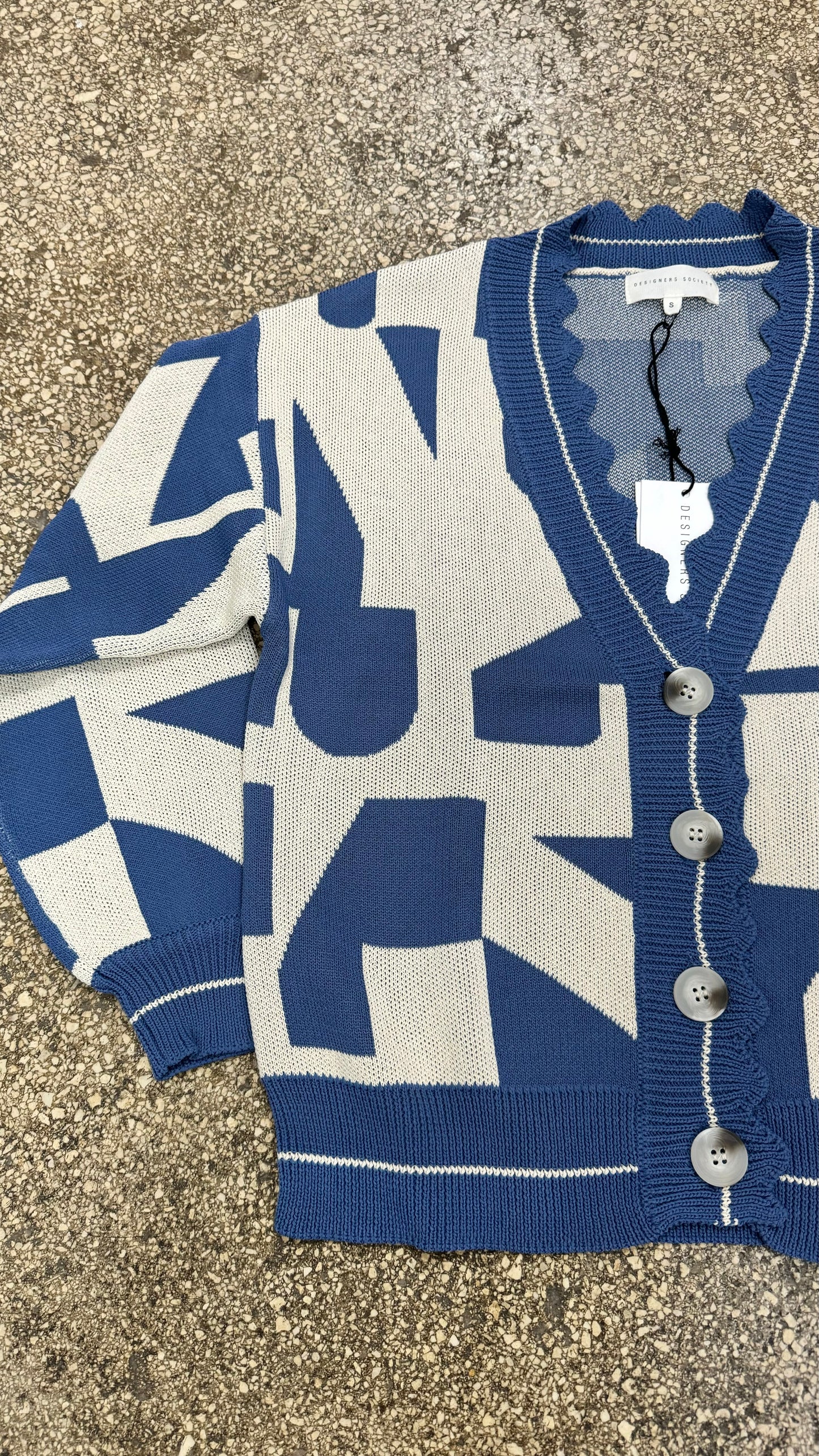 Cardigan geo