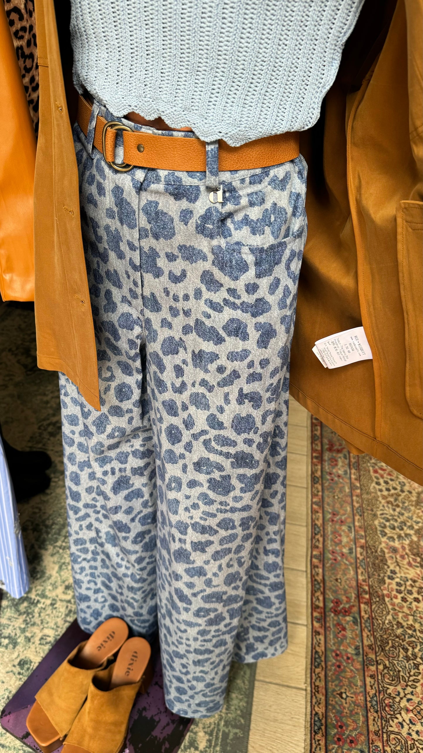 Pantaloni leopardati blu